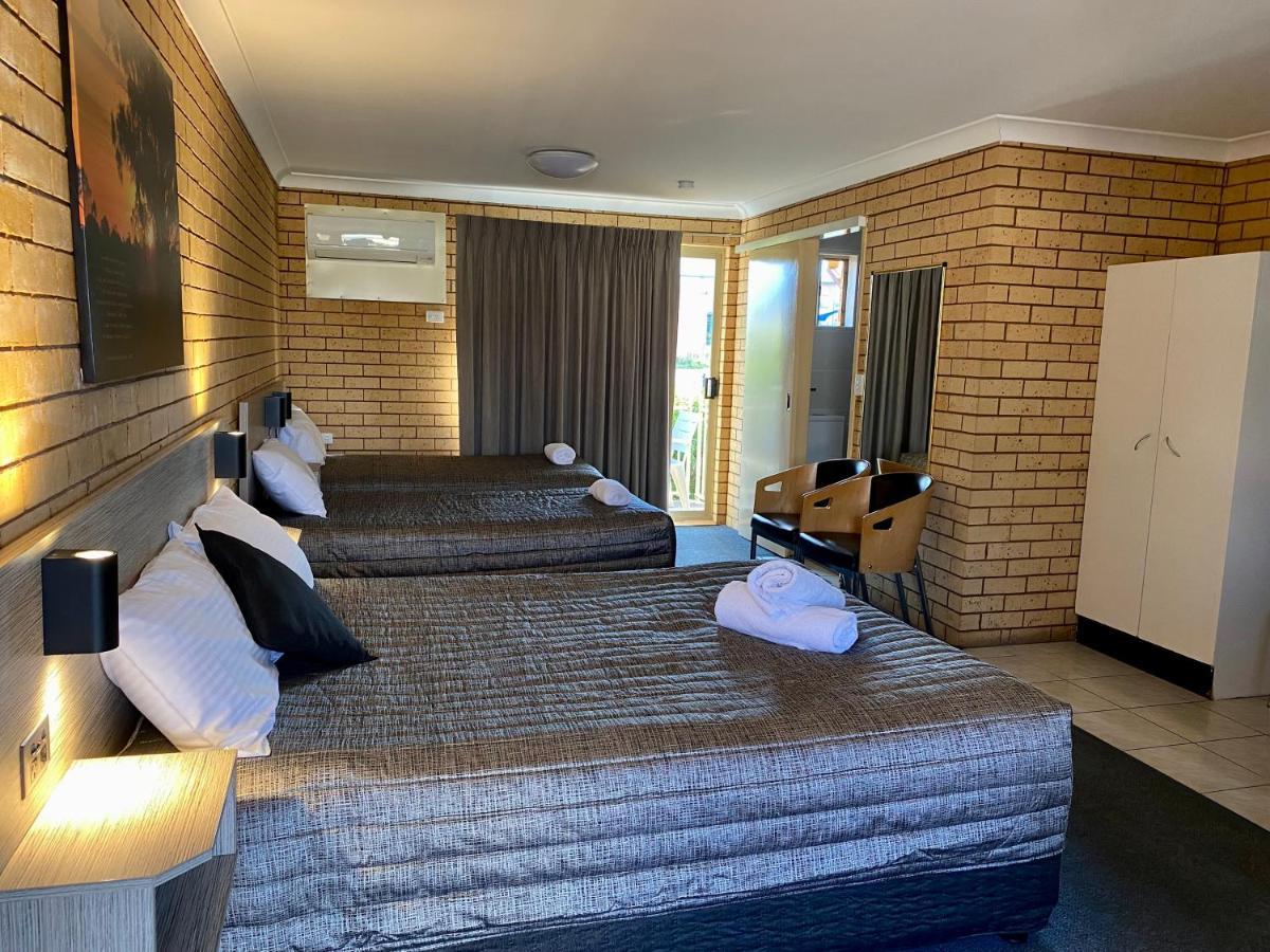 Tallarook Motor Inn Dubbo Kültér fotó