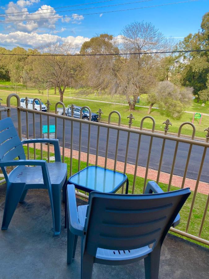 Tallarook Motor Inn Dubbo Kültér fotó