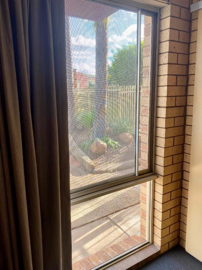 Tallarook Motor Inn Dubbo Kültér fotó