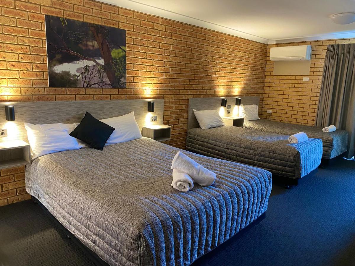 Tallarook Motor Inn Dubbo Kültér fotó