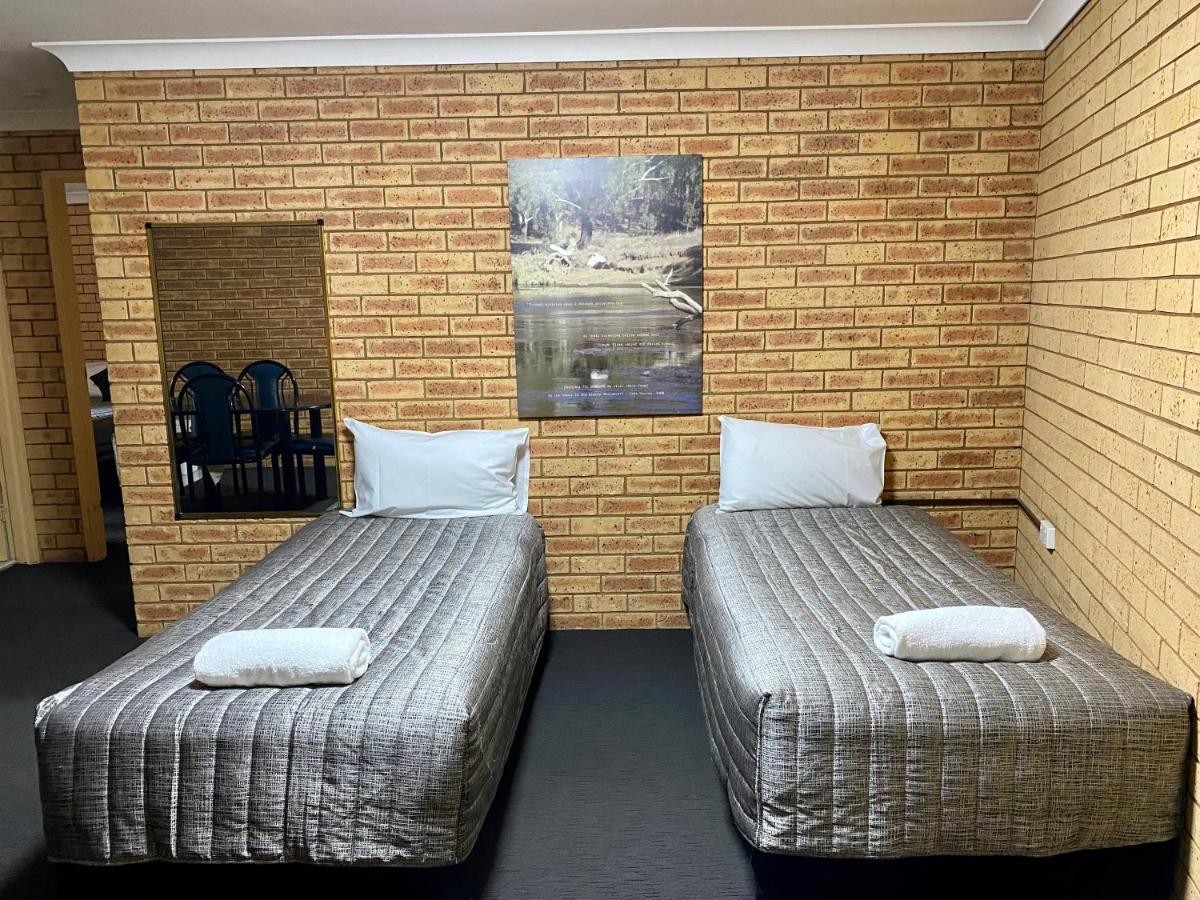 Tallarook Motor Inn Dubbo Kültér fotó