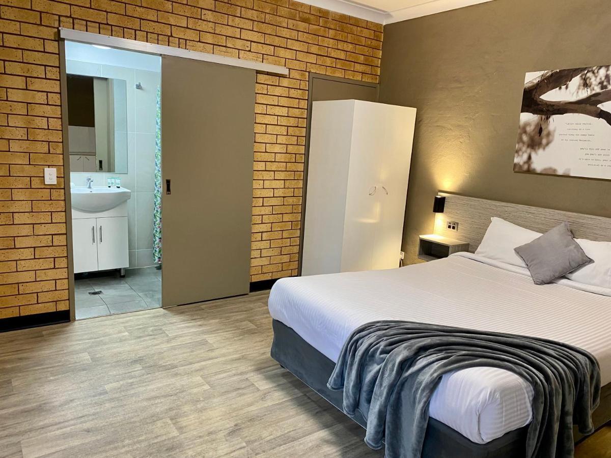 Tallarook Motor Inn Dubbo Kültér fotó
