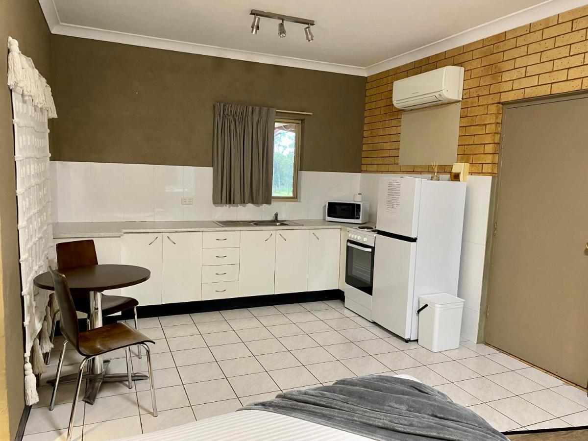 Tallarook Motor Inn Dubbo Kültér fotó