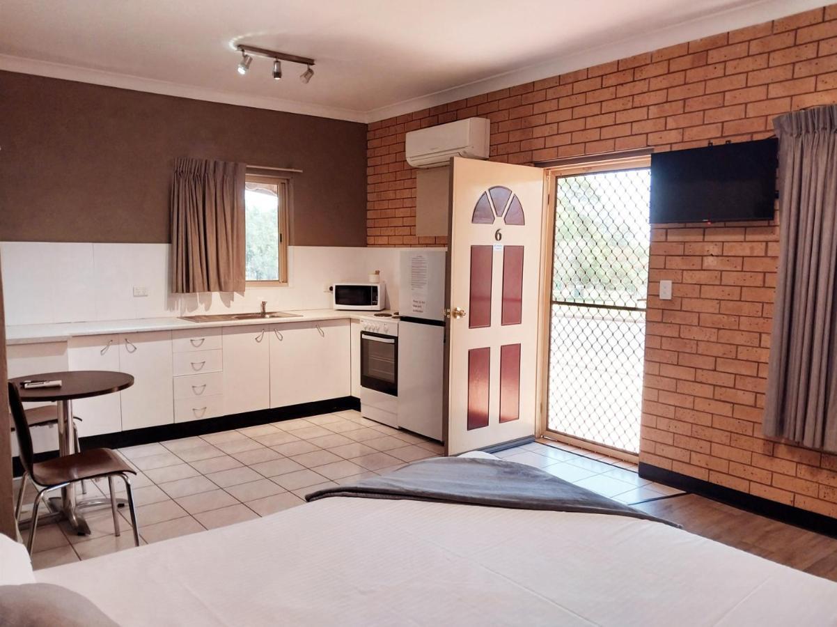 Tallarook Motor Inn Dubbo Kültér fotó