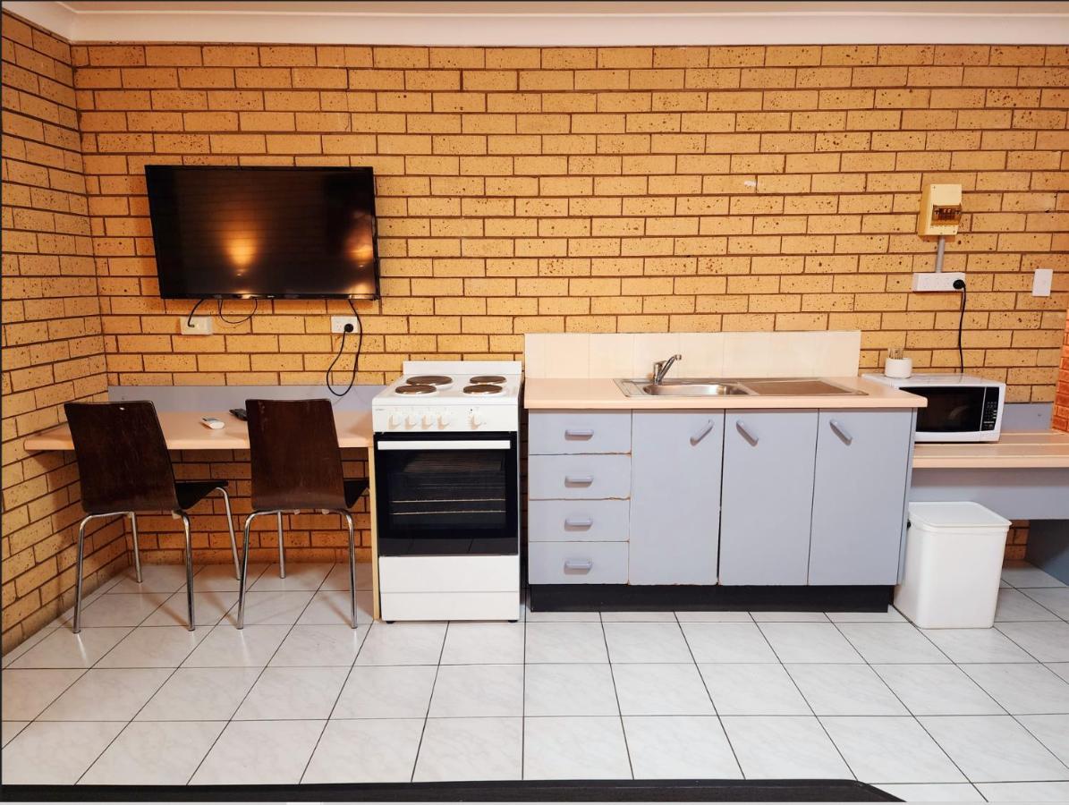 Tallarook Motor Inn Dubbo Kültér fotó