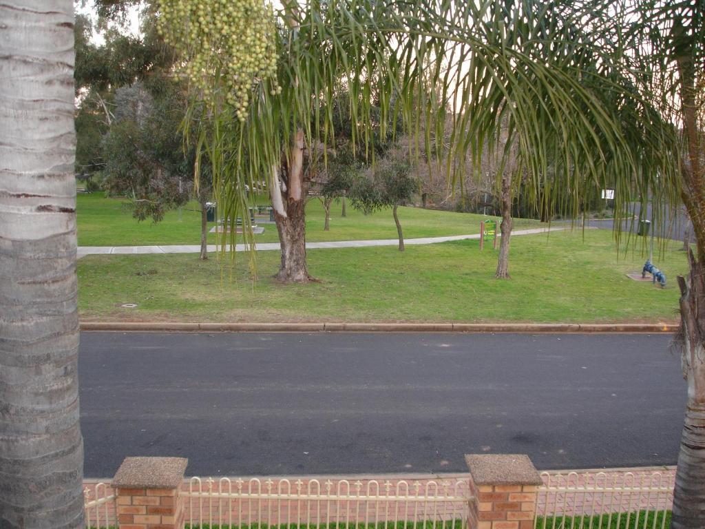 Tallarook Motor Inn Dubbo Kültér fotó