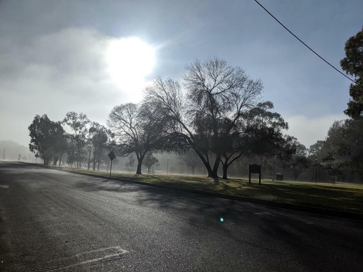Tallarook Motor Inn Dubbo Kültér fotó